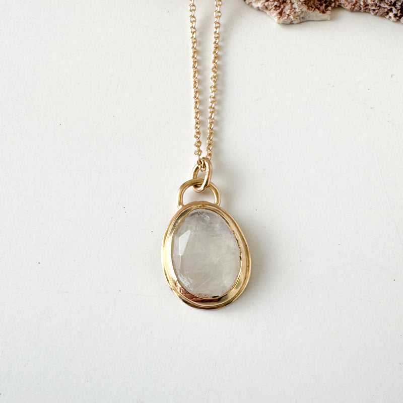 Moonstone Pendant in 14 karat gold