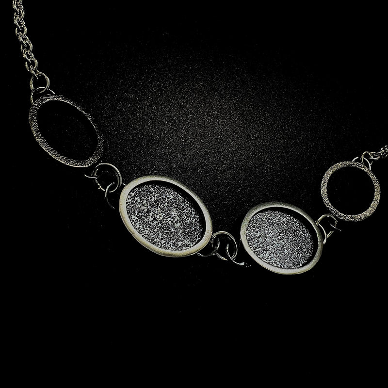 Midnight Collection Oval and Link Necklace